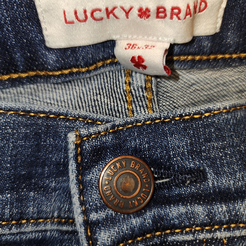 Lucky Brand Men's Classic Blue Denim 221 Straight Leg Jeans. Size 36/32. - Picture 4 of 8